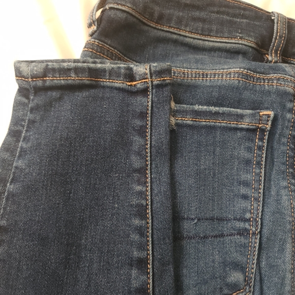 American Eagle Outfitters Blue Skinny Jeans with Edgy Distressing - Picture 12 of 12